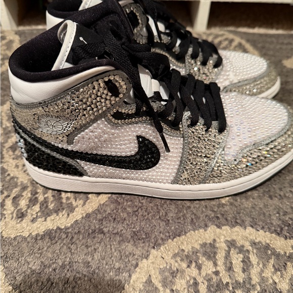 Nike Women's Black and White Crystal Sneakers - Picture 5 of 5